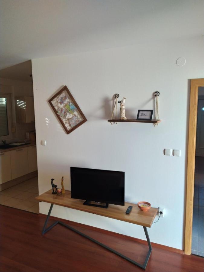 Zobic Family Apartments Rab Town Ngoại thất bức ảnh